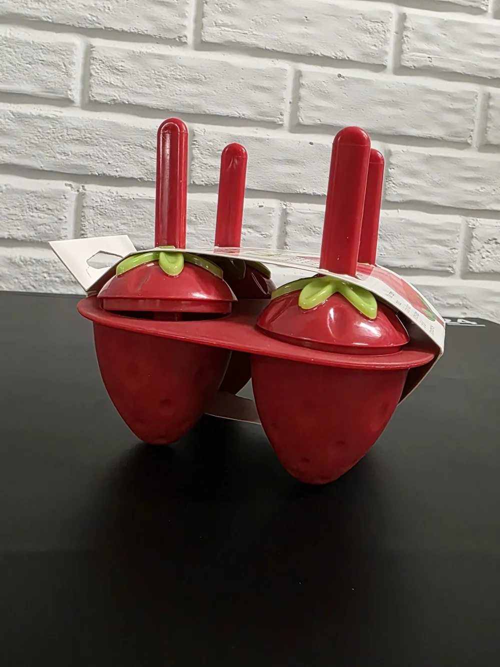 NWT Joie Strawberry Shaped Freeze Pops Molds | Reusable 4-Piece Set BPA-Free